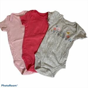 3pc Lot baby onesies Never worn 3m  just for you